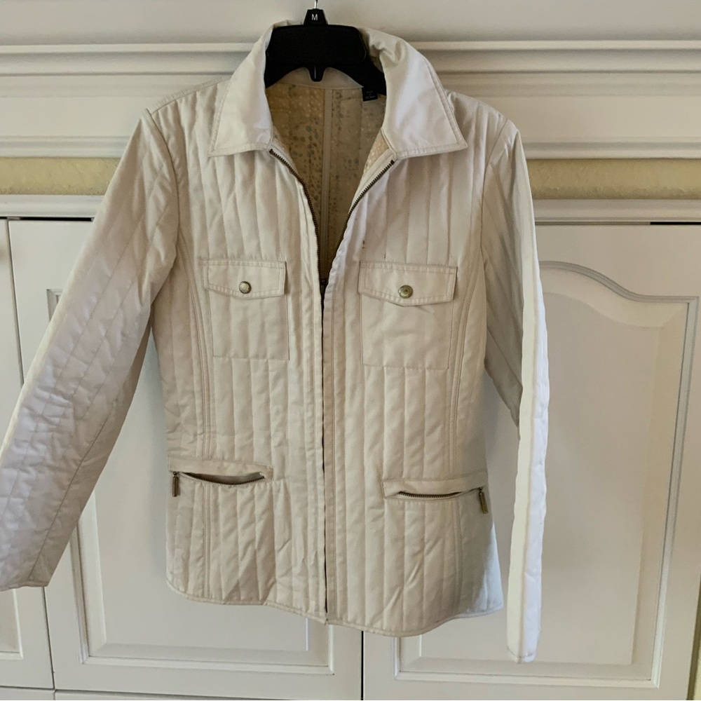 Dana Buchman cream quilted jacket size Small